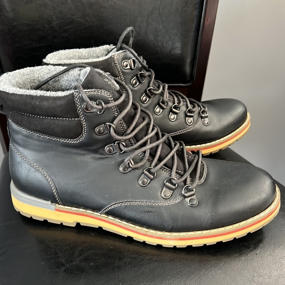 Boots - Picture 2 of 6